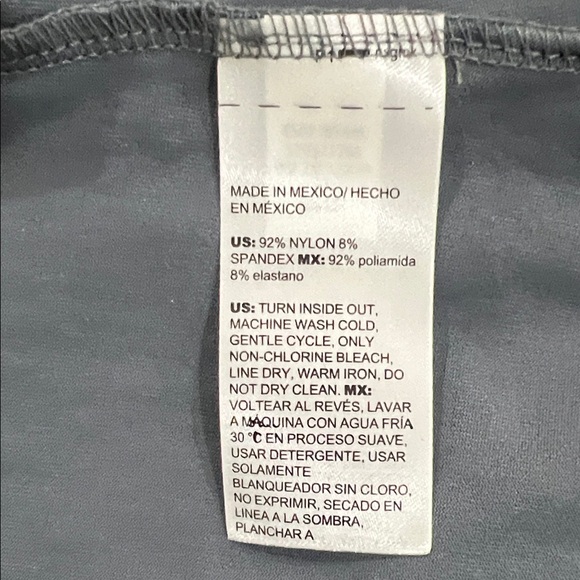 Chico's Metallic Foil Silver Shimmer Gray Tank Top Size 1 Medium NWT - Picture 6 of 6